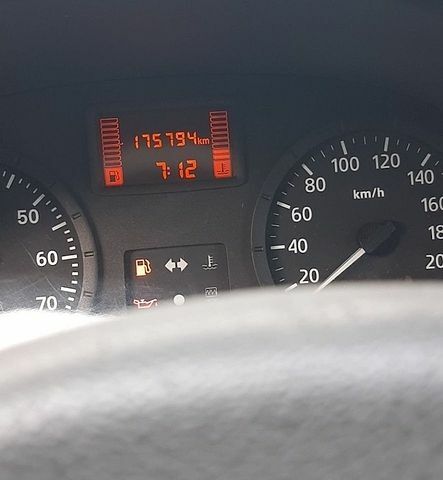 Белый Дачия Сандеро, объемом двигателя 1.4 л и пробегом 180 тыс. км за 4200 $, фото 1 на Automoto.ua