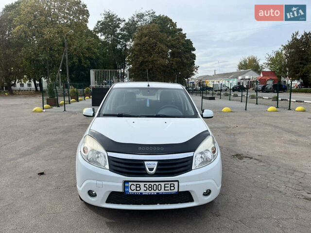 Білий Дачія Sandero, об'ємом двигуна 1.15 л та пробігом 230 тис. км за 3700 $, фото 1 на Automoto.ua