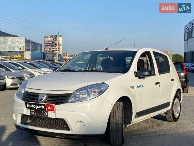 Белый Дачия Сандеро, объемом двигателя 1.2 л и пробегом 133 тыс. км за 4990 $, фото 1 на Automoto.ua