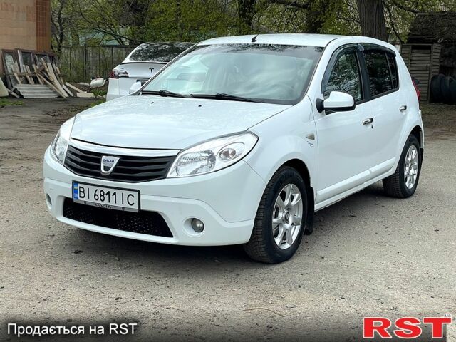 Білий Дачія Sandero, об'ємом двигуна 1.4 л та пробігом 250 тис. км за 4750 $, фото 1 на Automoto.ua
