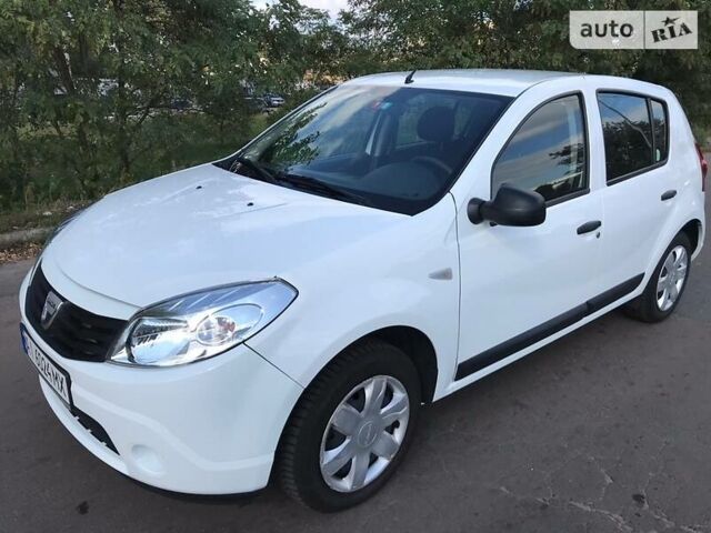 Білий Дачія Sandero, об'ємом двигуна 1.2 л та пробігом 105 тис. км за 5300 $, фото 1 на Automoto.ua