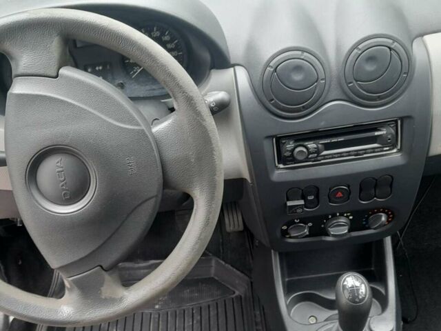 Білий Дачія Sandero, об'ємом двигуна 1.15 л та пробігом 166 тис. км за 3700 $, фото 1 на Automoto.ua