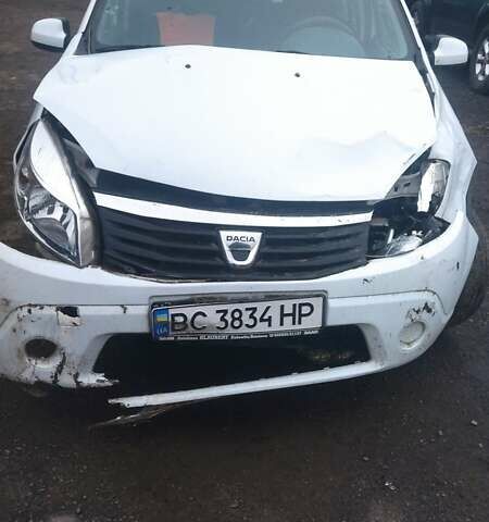 Белый Дачия Сандеро, объемом двигателя 1.2 л и пробегом 155 тыс. км за 1777 $, фото 1 на Automoto.ua