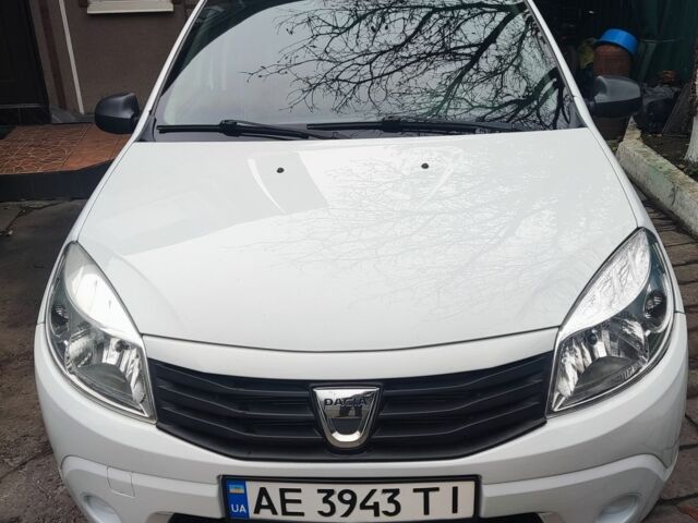 Дачія Sandero 2012 у Терновке на Automoto.ua Білий Дачія Sandero, об'ємом двигуна 1.1 л та пробігом 166 тис. км за 4200 $, фото 1 на Automoto.ua