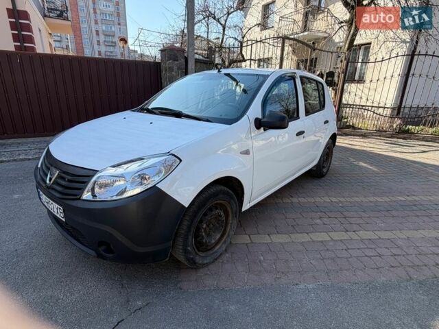 Білий Дачія Sandero, об'ємом двигуна 1.15 л та пробігом 305 тис. км за 2950 $, фото 1 на Automoto.ua