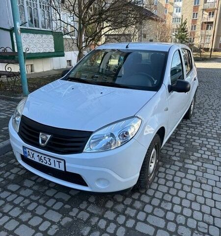 Белый Дачия Сандеро, объемом двигателя 1.15 л и пробегом 125 тыс. км за 4600 $, фото 1 на Automoto.ua