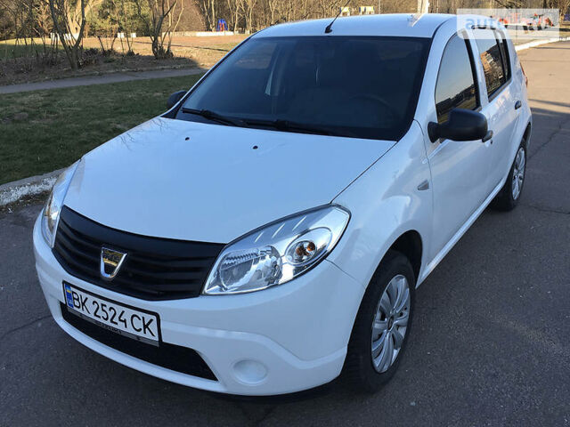 Білий Дачія Sandero, об'ємом двигуна 1.2 л та пробігом 120 тис. км за 4950 $, фото 1 на Automoto.ua