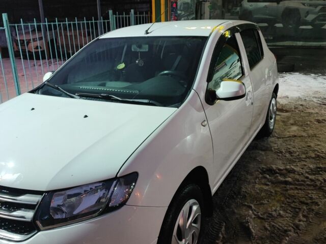 Білий Дачія Sandero, об'ємом двигуна 1.1 л та пробігом 204 тис. км за 4900 $, фото 1 на Automoto.ua