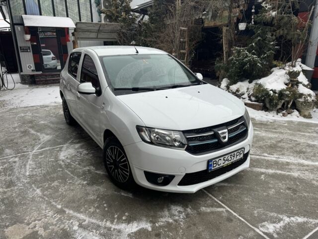 Білий Дачія Sandero, об'ємом двигуна 0.9 л та пробігом 128 тис. км за 4400 $, фото 1 на Automoto.ua