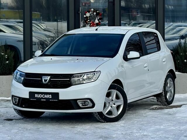 Белый Дачия Сандеро, объемом двигателя 1 л и пробегом 44 тыс. км за 7999 $, фото 1 на Automoto.ua