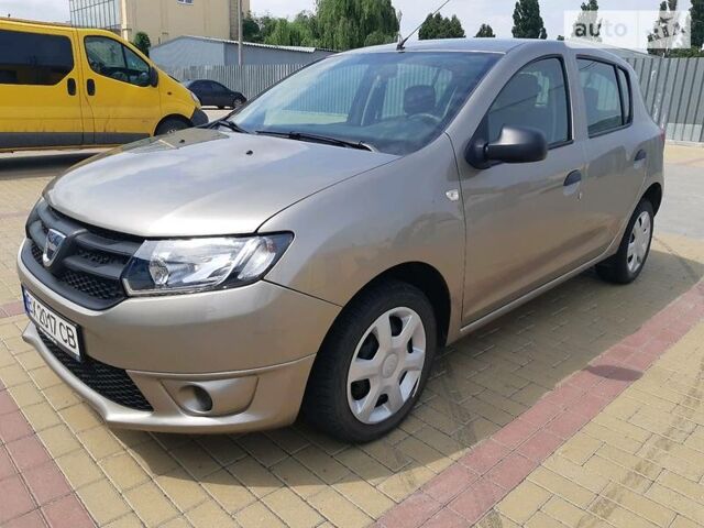 Бежевий Дачія Sandero, об'ємом двигуна 1.2 л та пробігом 32 тис. км за 8300 $, фото 1 на Automoto.ua