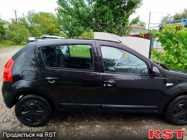 Черный Дачия Сандеро, объемом двигателя 1.1 л и пробегом 165 тыс. км за 4500 $, фото 1 на Automoto.ua