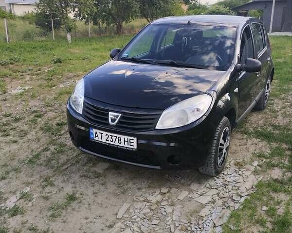 Черный Дачия Сандеро, объемом двигателя 1.2 л и пробегом 300 тыс. км за 4000 $, фото 1 на Automoto.ua