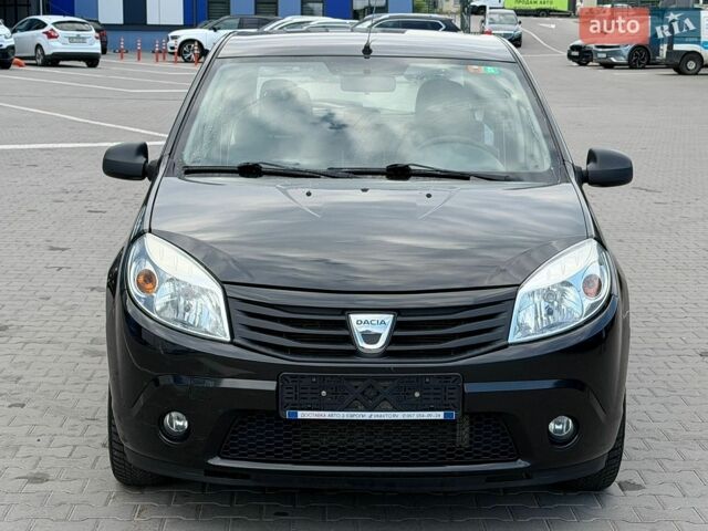 Чорний Дачія Sandero, об'ємом двигуна 0 л та пробігом 199 тис. км за 4850 $, фото 1 на Automoto.ua