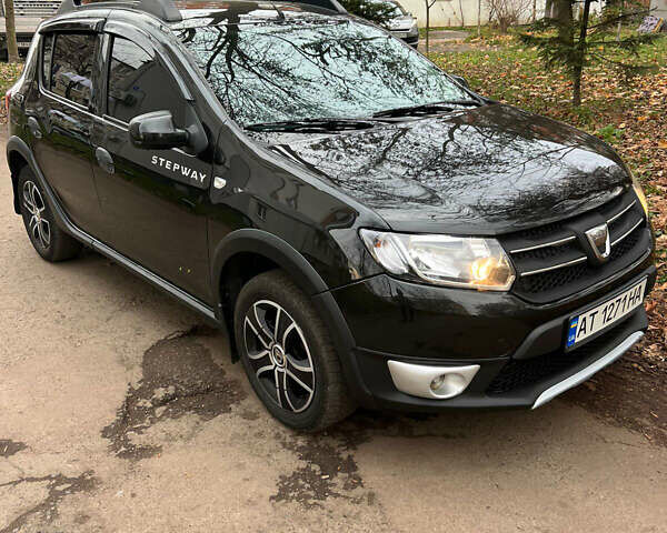 Черный Дачия Сандеро, объемом двигателя 1.5 л и пробегом 215 тыс. км за 7650 $, фото 1 на Automoto.ua