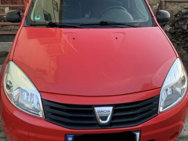 Красный Дачия Сандеро, объемом двигателя 1.4 л и пробегом 200 тыс. км за 5000 $, фото 1 на Automoto.ua