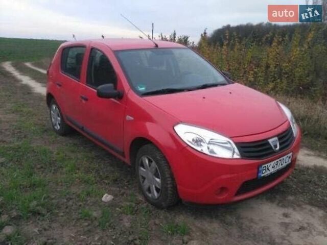 Червоний Дачія Sandero, об'ємом двигуна 1.4 л та пробігом 300 тис. км за 3300 $, фото 1 на Automoto.ua