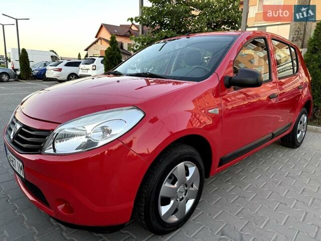 Червоний Дачія Sandero, об'ємом двигуна 1.39 л та пробігом 164 тис. км за 4200 $, фото 1 на Automoto.ua