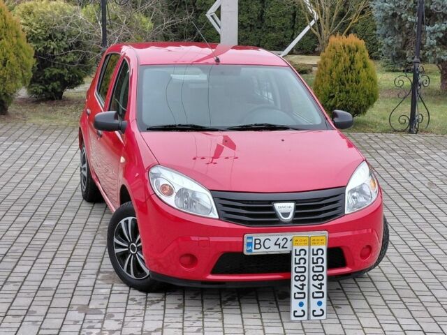Червоний Дачія Sandero, об'ємом двигуна 1.4 л та пробігом 103 тис. км за 4499 $, фото 1 на Automoto.ua