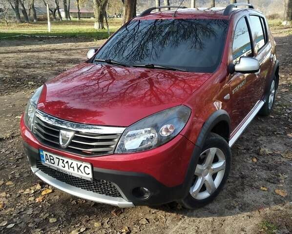 Червоний Дачія Sandero, об'ємом двигуна 1.6 л та пробігом 185 тис. км за 6500 $, фото 1 на Automoto.ua