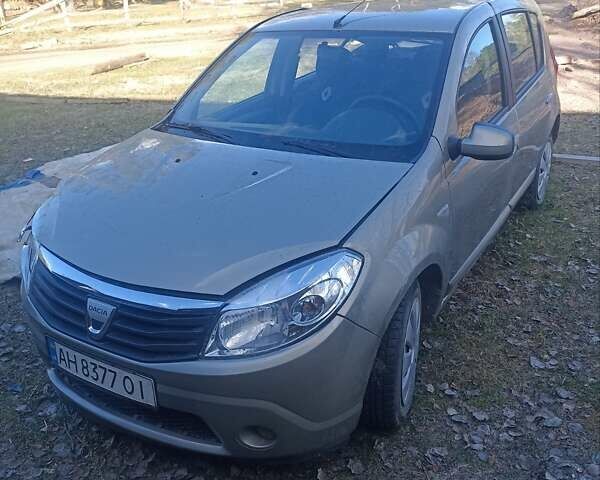 Дачія Sandero, об'ємом двигуна 1.6 л та пробігом 190 тис. км за 1200 $, фото 1 на Automoto.ua