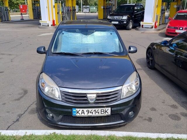 Сірий Дачія Sandero, об'ємом двигуна 1.6 л та пробігом 320 тис. км за 4200 $, фото 1 на Automoto.ua