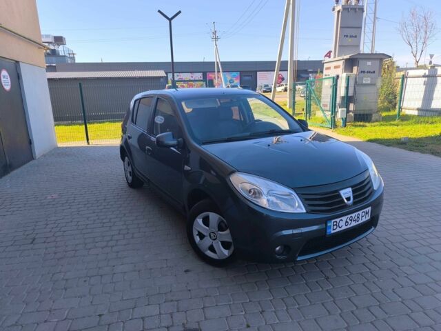 Сірий Дачія Sandero, об'ємом двигуна 1.4 л та пробігом 318 тис. км за 2999 $, фото 1 на Automoto.ua