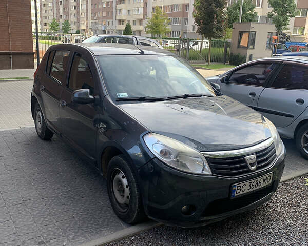 Сірий Дачія Sandero, об'ємом двигуна 1.39 л та пробігом 273 тис. км за 3700 $, фото 1 на Automoto.ua