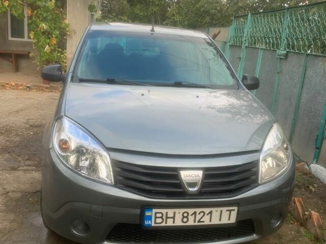 Сірий Дачія Sandero, об'ємом двигуна 1.4 л та пробігом 220 тис. км за 3200 $, фото 1 на Automoto.ua