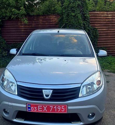 Сірий Дачія Sandero, об'ємом двигуна 1.6 л та пробігом 187 тис. км за 5500 $, фото 1 на Automoto.ua