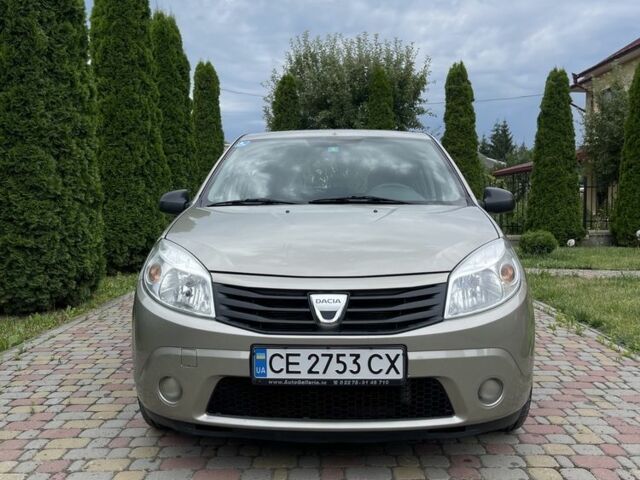 Сірий Дачія Sandero, об'ємом двигуна 1.1 л та пробігом 188 тис. км за 4300 $, фото 1 на Automoto.ua