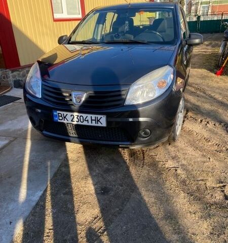 Серый Дачия Сандеро, объемом двигателя 1.39 л и пробегом 207 тыс. км за 4000 $, фото 1 на Automoto.ua