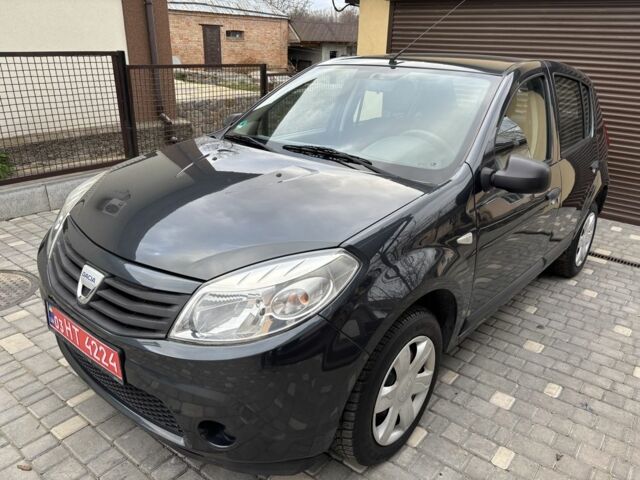 Серый Дачия Сандеро, объемом двигателя 1.2 л и пробегом 156 тыс. км за 4800 $, фото 1 на Automoto.ua