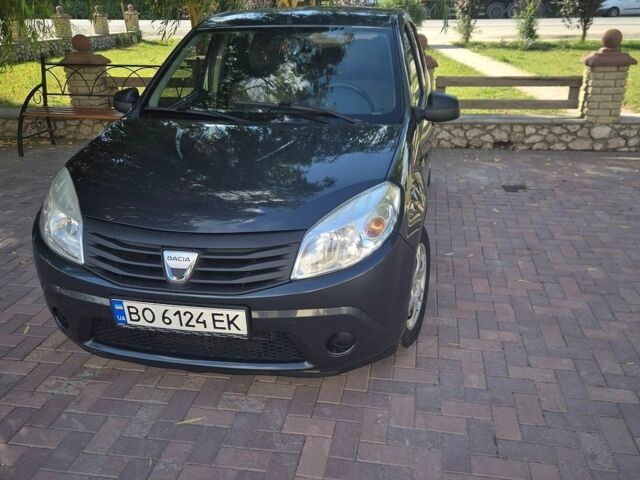 Сірий Дачія Sandero, об'ємом двигуна 1.4 л та пробігом 224 тис. км за 3200 $, фото 1 на Automoto.ua