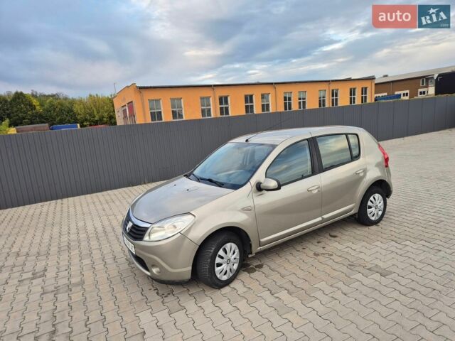 Сірий Дачія Sandero, об'ємом двигуна 1.39 л та пробігом 211 тис. км за 3700 $, фото 1 на Automoto.ua