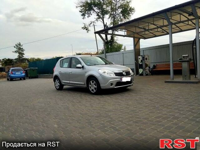 Сірий Дачія Sandero, об'ємом двигуна 1.4 л та пробігом 183 тис. км за 5300 $, фото 1 на Automoto.ua