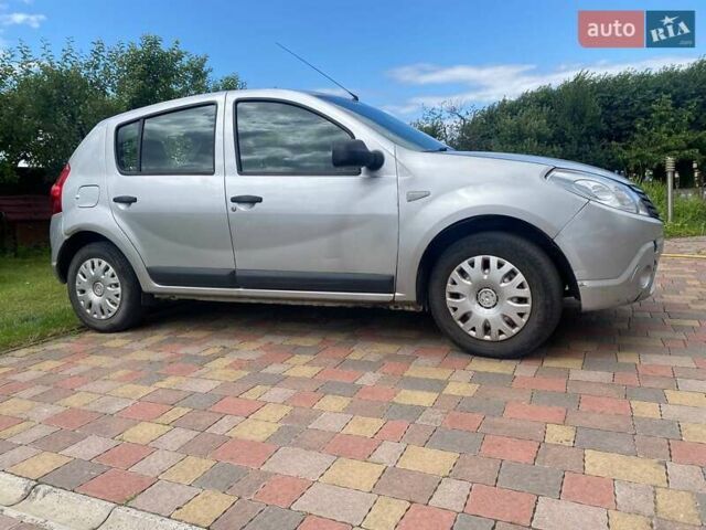 Сірий Дачія Sandero, об'ємом двигуна 1.1 л та пробігом 180 тис. км за 3350 $, фото 1 на Automoto.ua