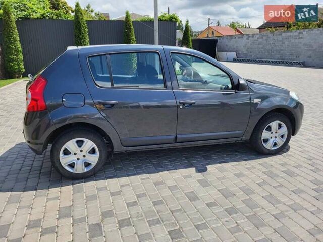 Серый Дачия Сандеро, объемом двигателя 1.2 л и пробегом 81 тыс. км за 5000 $, фото 1 на Automoto.ua
