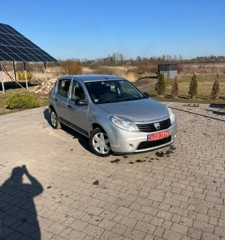 Серый Дачия Сандеро, объемом двигателя 1.4 л и пробегом 198 тыс. км за 4499 $, фото 1 на Automoto.ua
