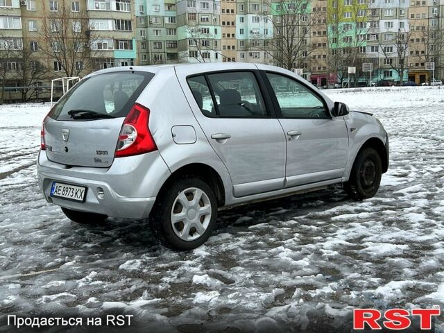 Сірий Дачія Sandero, об'ємом двигуна 1.6 л та пробігом 60 тис. км за 2900 $, фото 1 на Automoto.ua