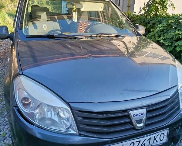 Серый Дачия Сандеро, объемом двигателя 1.15 л и пробегом 320 тыс. км за 3500 $, фото 1 на Automoto.ua