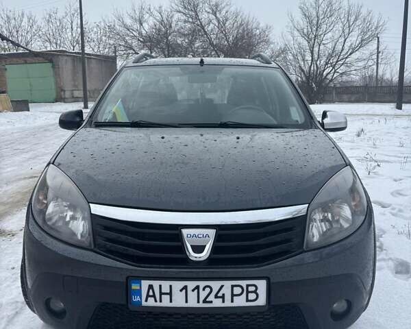 Серый Дачия Сандеро, объемом двигателя 1.46 л и пробегом 241 тыс. км за 6900 $, фото 1 на Automoto.ua