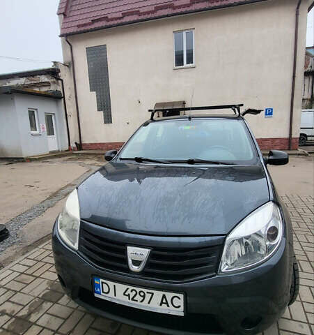 Серый Дачия Сандеро, объемом двигателя 1.15 л и пробегом 284 тыс. км за 4300 $, фото 1 на Automoto.ua
