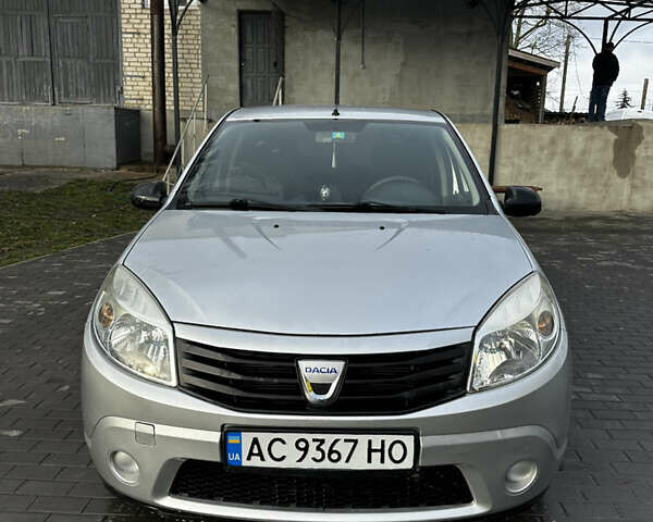 Серый Дачия Сандеро, объемом двигателя 1.2 л и пробегом 100 тыс. км за 4650 $, фото 1 на Automoto.ua