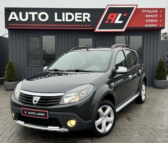 Серый Дачия Сандеро, объемом двигателя 1.6 л и пробегом 227 тыс. км за 7200 $, фото 1 на Automoto.ua