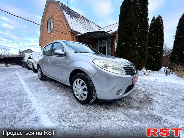 Сірий Дачія Sandero, об'ємом двигуна 1.4 л та пробігом 185 тис. км за 4999 $, фото 1 на Automoto.ua