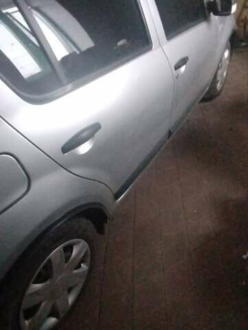 Серый Дачия Сандеро, объемом двигателя 1.15 л и пробегом 161 тыс. км за 5000 $, фото 1 на Automoto.ua