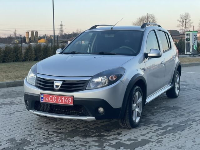 Сірий Дачія Sandero, об'ємом двигуна 1.6 л та пробігом 184 тис. км за 6100 $, фото 1 на Automoto.ua