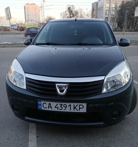 Сірий Дачія Sandero, об'ємом двигуна 1.15 л та пробігом 200 тис. км за 5400 $, фото 1 на Automoto.ua
