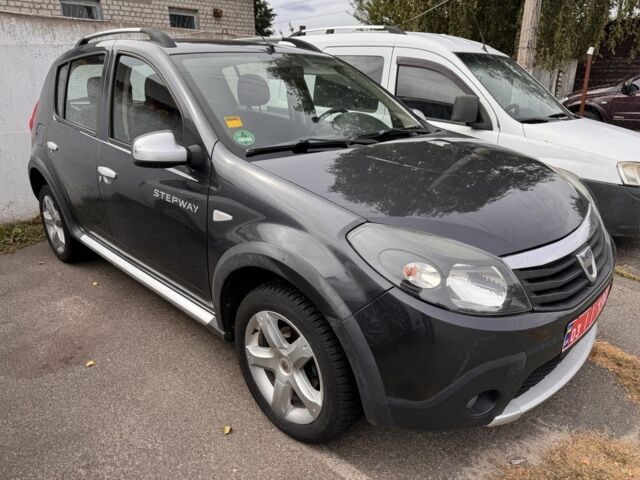 Сірий Дачія Sandero, об'ємом двигуна 1.6 л та пробігом 132 тис. км за 7449 $, фото 1 на Automoto.ua